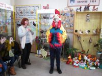 Юные туристы в гостях у курочки рябы