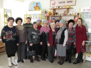 Курочка Ряба рада гостям из «Здравушки»
