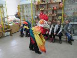Курочка Ряба любит встречать гостей